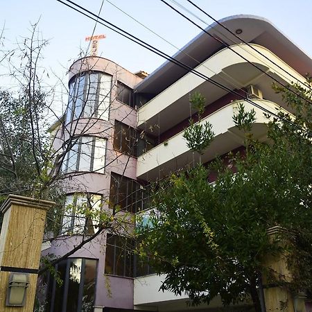 Hotel Deja Tiranë Eksteriør bilde