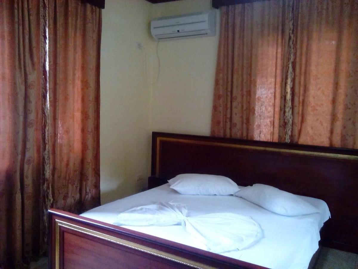 Hotel Deja Tiranë Eksteriør bilde